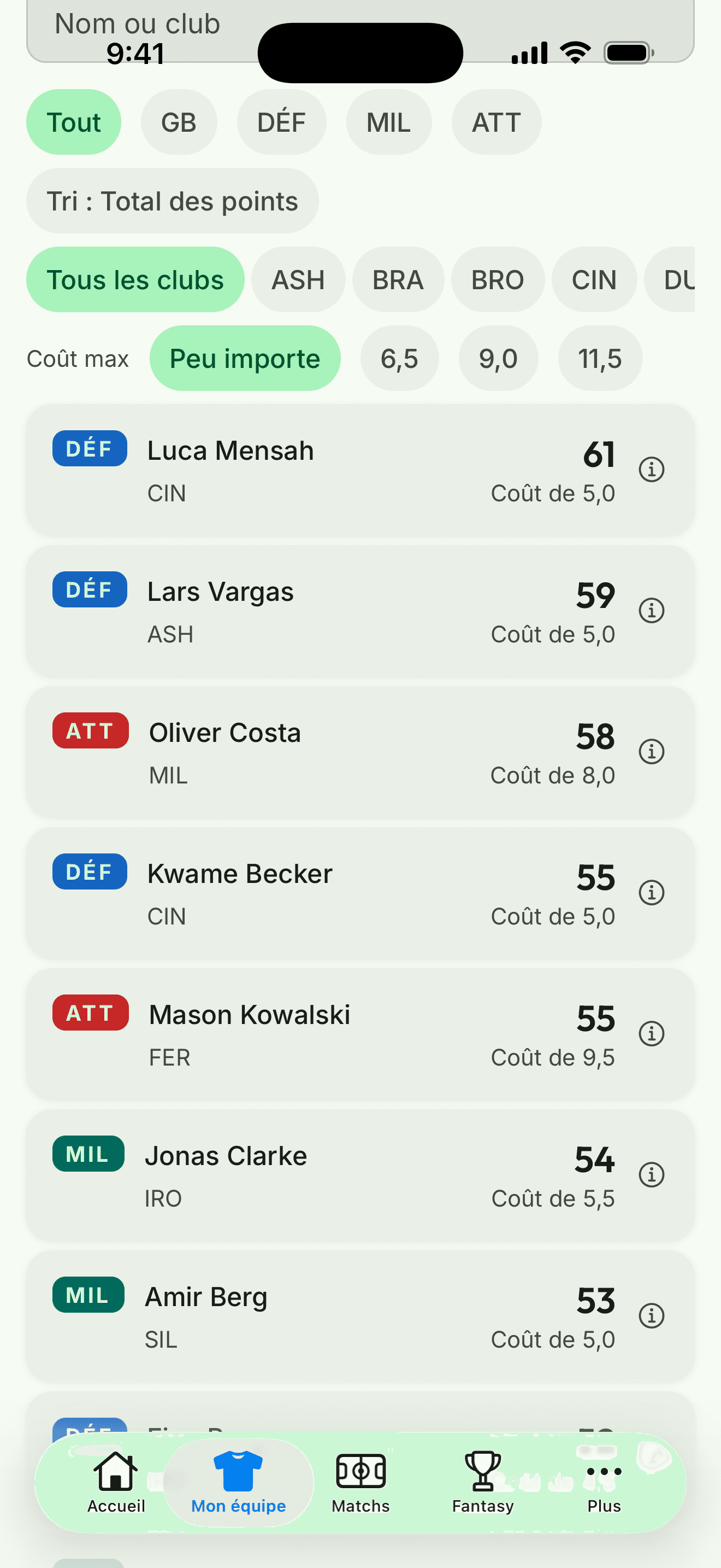 Capture d’écran de l’app : la recherche de joueurs avec filtres par poste, club et budget