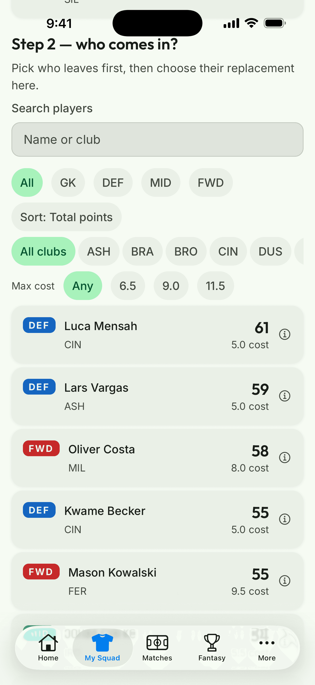 App screenshot: browsing players with position, club, and budget filters
